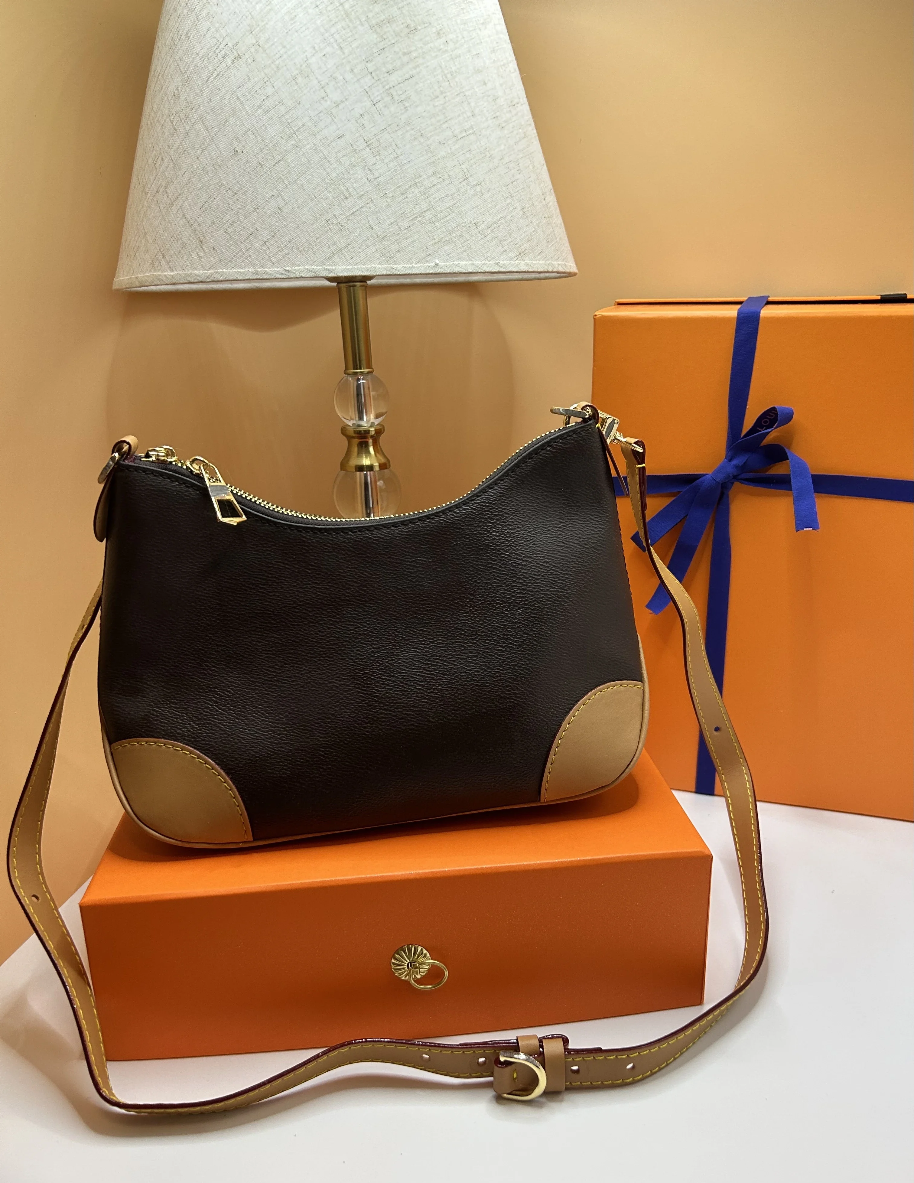 

2024 New Shoulder bag for Women Female Aesthetic bags Bolsas Crossbody Handbags Y2k Luxury Designer Fema Tote Bag Fashion