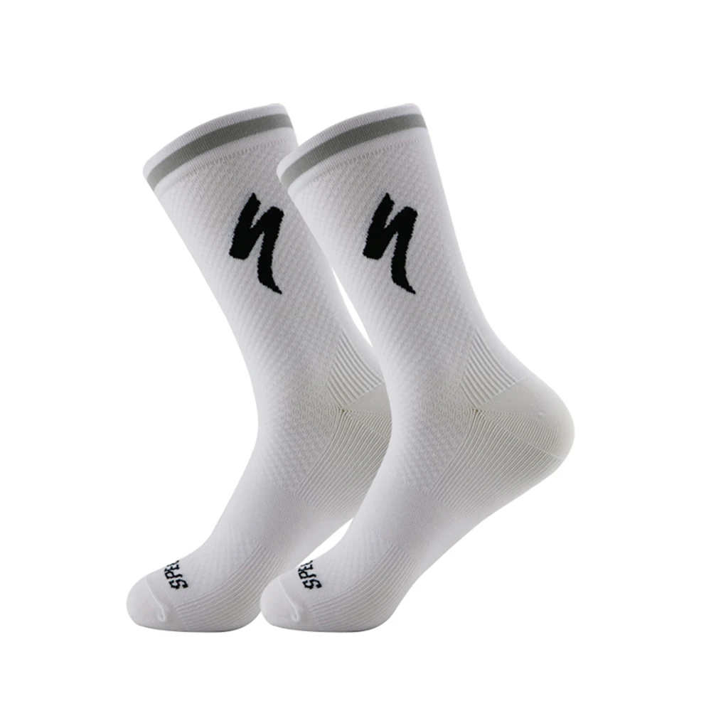 1 pair of 2024 new popular football socks, anti slip football socks, men's sports socks, high-quality towel soles