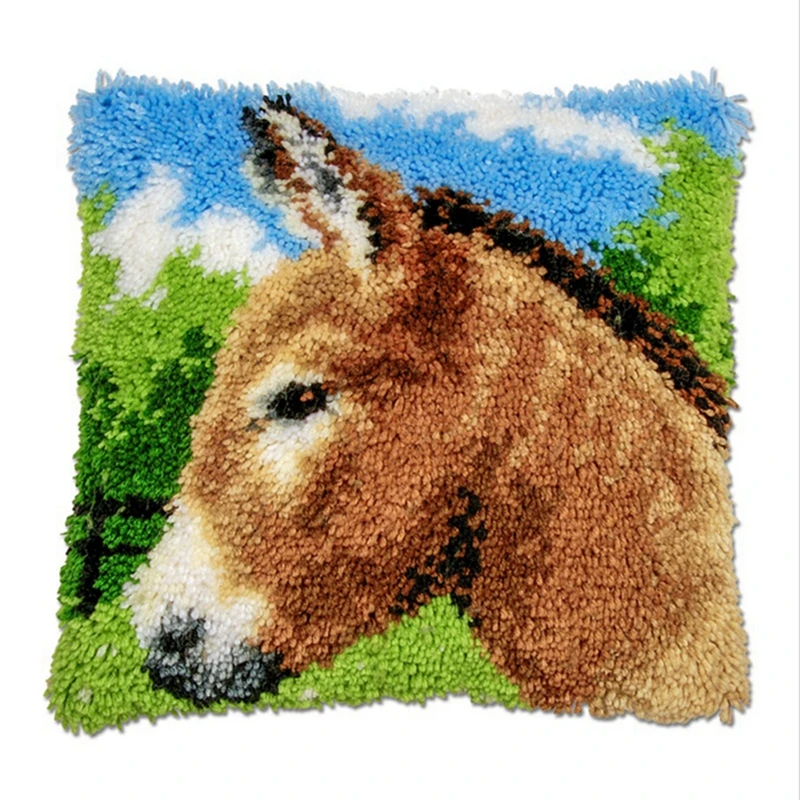Description Picture 3 of itemBird Smyrna Latch Hook Pillow Carpet Embroidery Do-It-Yourself Carpet Cushion Button Package DIY Latch Hook Rug Kits knoopkussen
