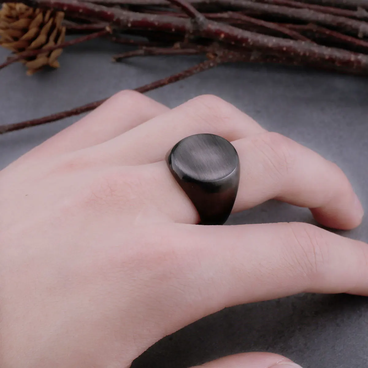 316StainlessSteelSimpleCurvedDomeRingMenandWomenRetroFashion