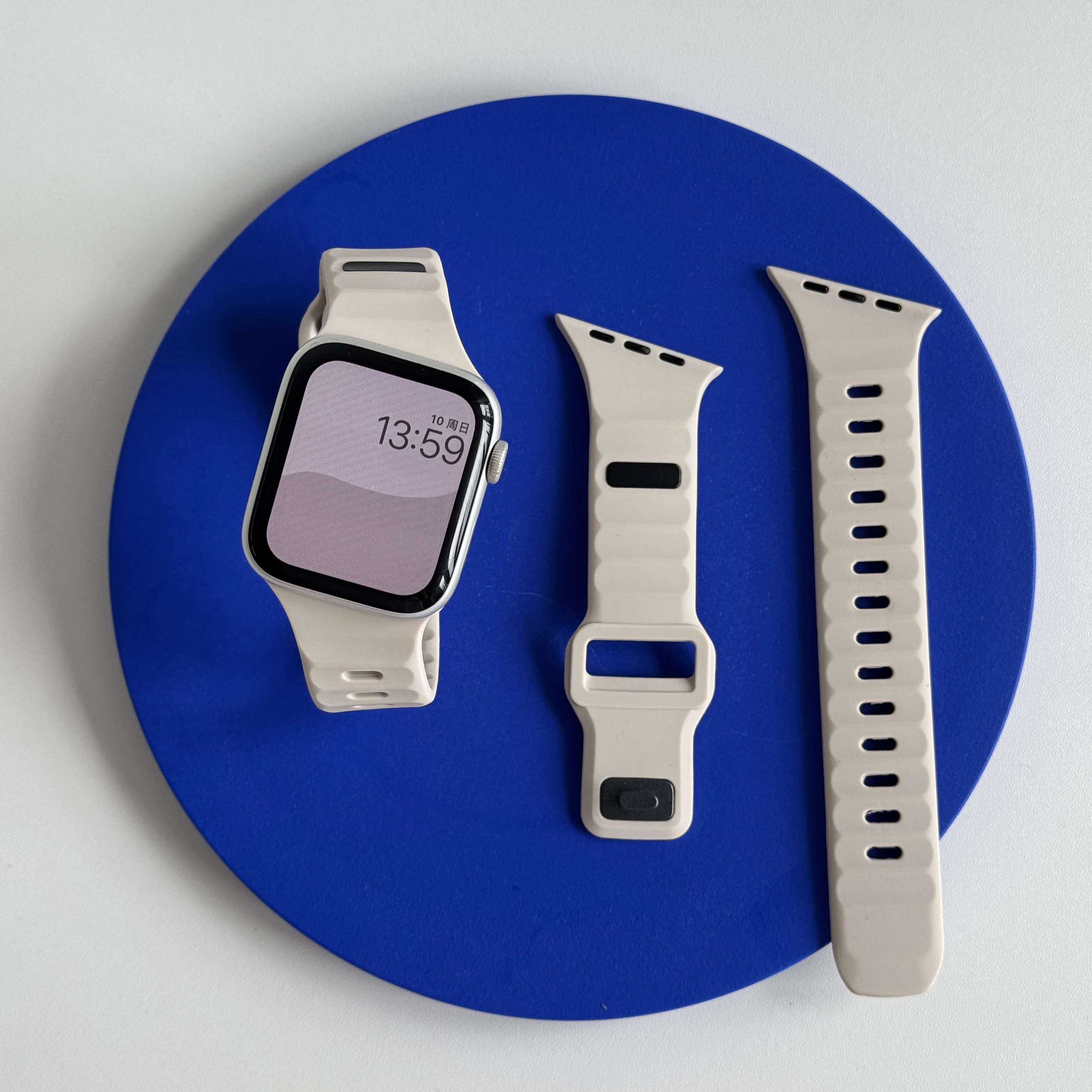Premium Sport Strap for Apple Watch - Stylish and Durable Accessory Bracelet