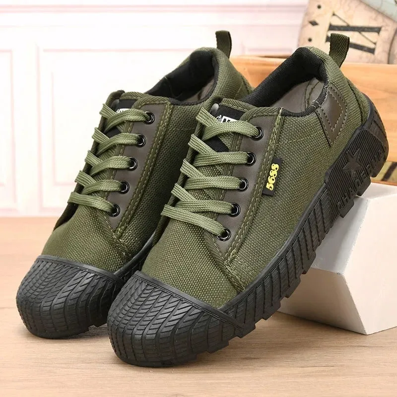 Men's Canvas Shoes Outdoor Work Shoes Non Slip Breathable Casual Sneakers for Male Soft Sole Wear-resistant Walking Flats