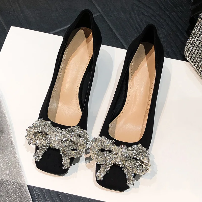 

Туфли на каблуке с бантом, 2023, модные женские мокасины, Элегантные повседневные туфли на плоской подошве, квадратный носок, с кристаллами, с закрытым носком