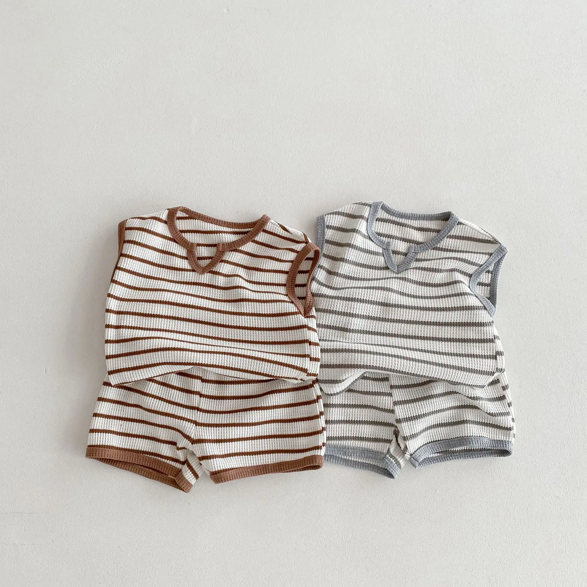 

2024 Summer New Product Stripe Sleeveless T-shirt Shorts for Boys and Girls Home Set Baby Girl Outfit Set