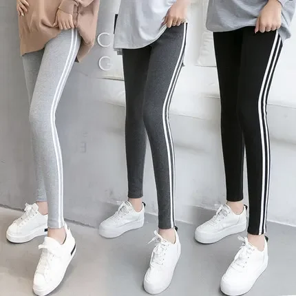 Winter maternity clothes plus velvet leggings high elastic stitching warm pants soft thick cotton trousers for pregnancy 4