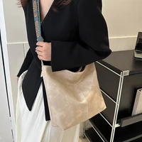 Sac à bandoulière en cuir PU pour femmes, Vintage, couleur unie, mode, grande capacité, Simple, réglable, large sangle, sacs seau 4