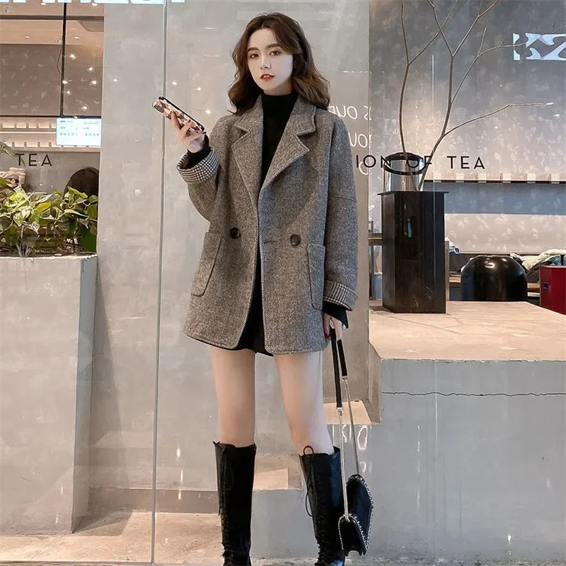 2025 새로운 원피스 자켓 여성 가을/겨울 한국판 영국 양모 느슨한 편안한 솔리드 컬러 탑 여성 겨울 코트