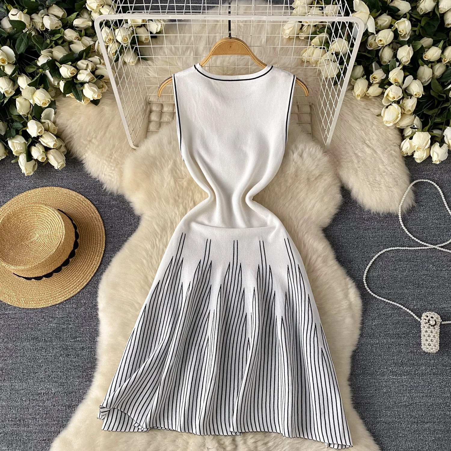 【韓国typeservice タイプサービス】Knitted Sleeveless Dress 61YVCEUiw6L._UY350_.jpg