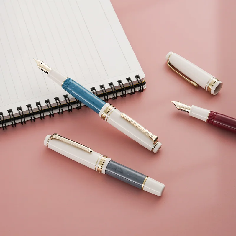 ручка перьевая с мраморным узором