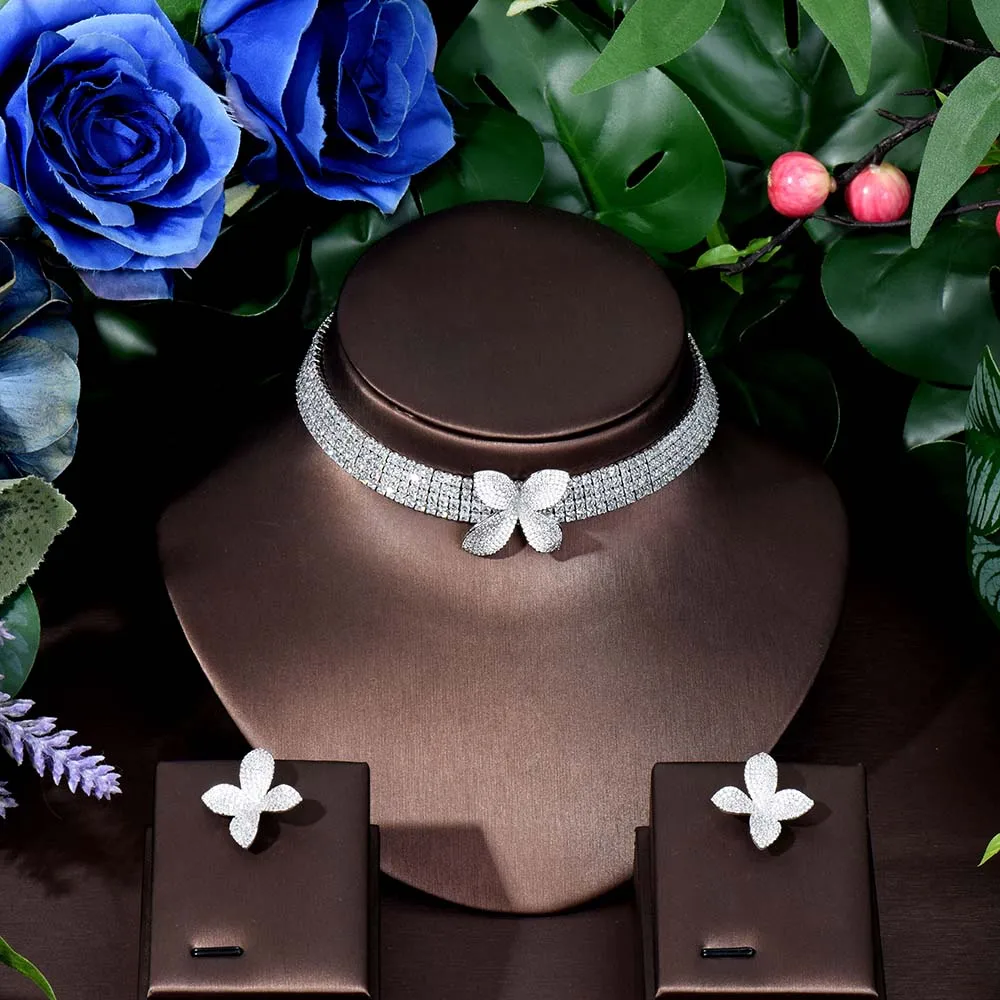 مجوهرات بايي طقم عقد وأقراط لحفلات الزفاف