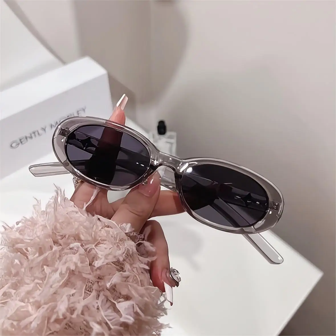 Vintage Oval Sunglasses Women New Trendy Punk Style Frame