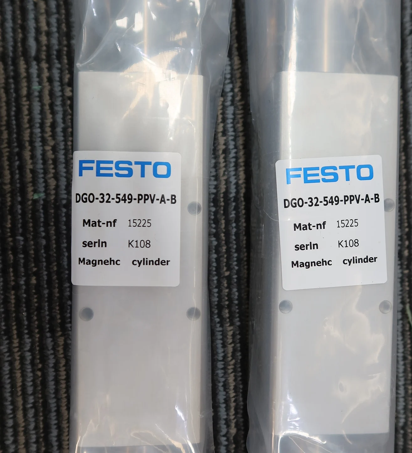 

Бесплатная доставка, FESTO DGO-32-549-PPV-A-B 15225, линейный привод