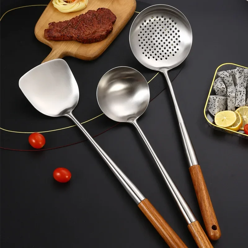 Extended Length 304 Stainless Steel Kitchen Utensils Spatula With Wooden Handle For Home Cooking Frying Spatula Chef Special