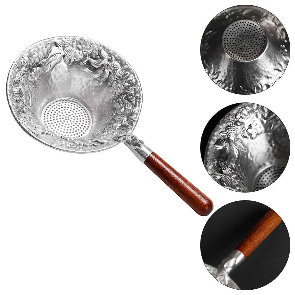 

1Pc Wooden Handle Tea Strainer Practical Tin Tea Infuser (Assorted Color)