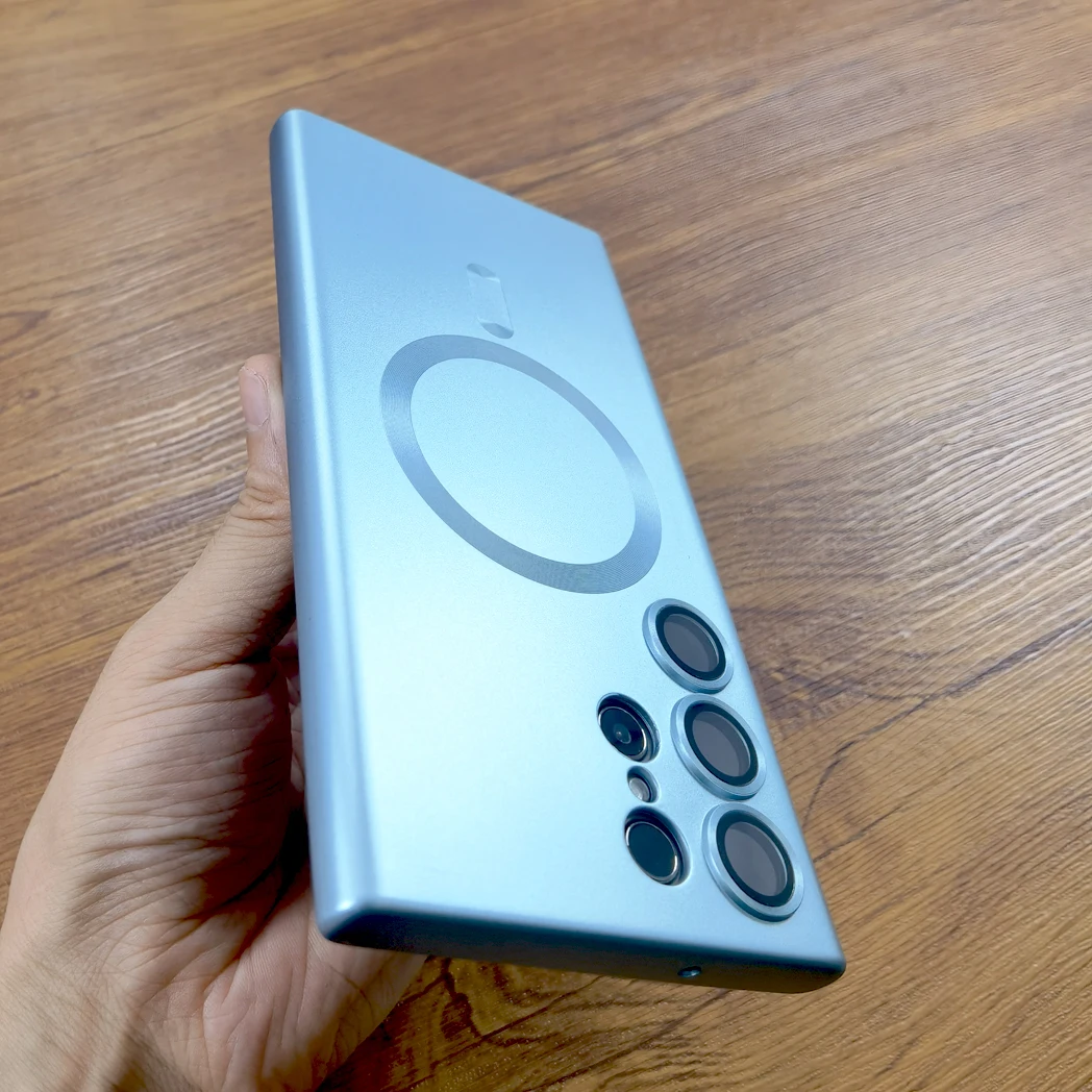 Custodia morbida in silicone Samsung Galaxy S24 S23 S22 S21 Ultra Plus S 24 23 22 21 5G per Magsafe Carica wireless Coperture complete_voghion.com