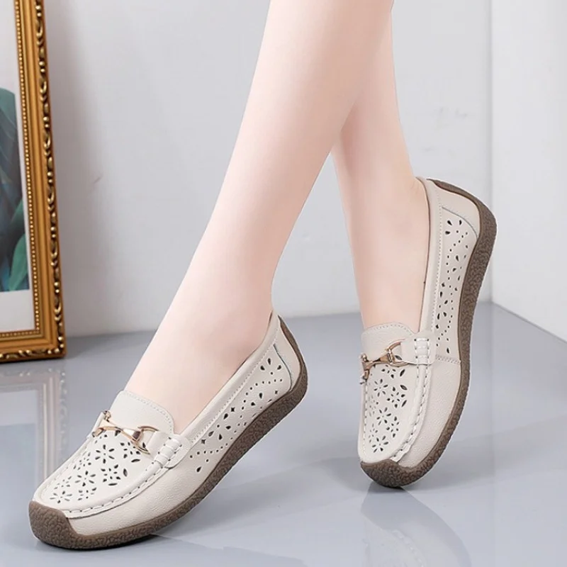 

Women Slip-on Flats Autumn Korean Style Leather Anti-collision Soft Bottom Mother Shoes Large Size Casual Loafers Zapatos Mujer