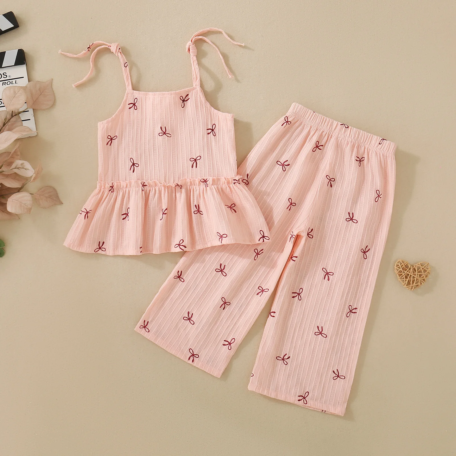 Spring and Autumn Female Infants Pink Bow Printed Suspender Skirt and Pink Trousers Two-piece Set 2