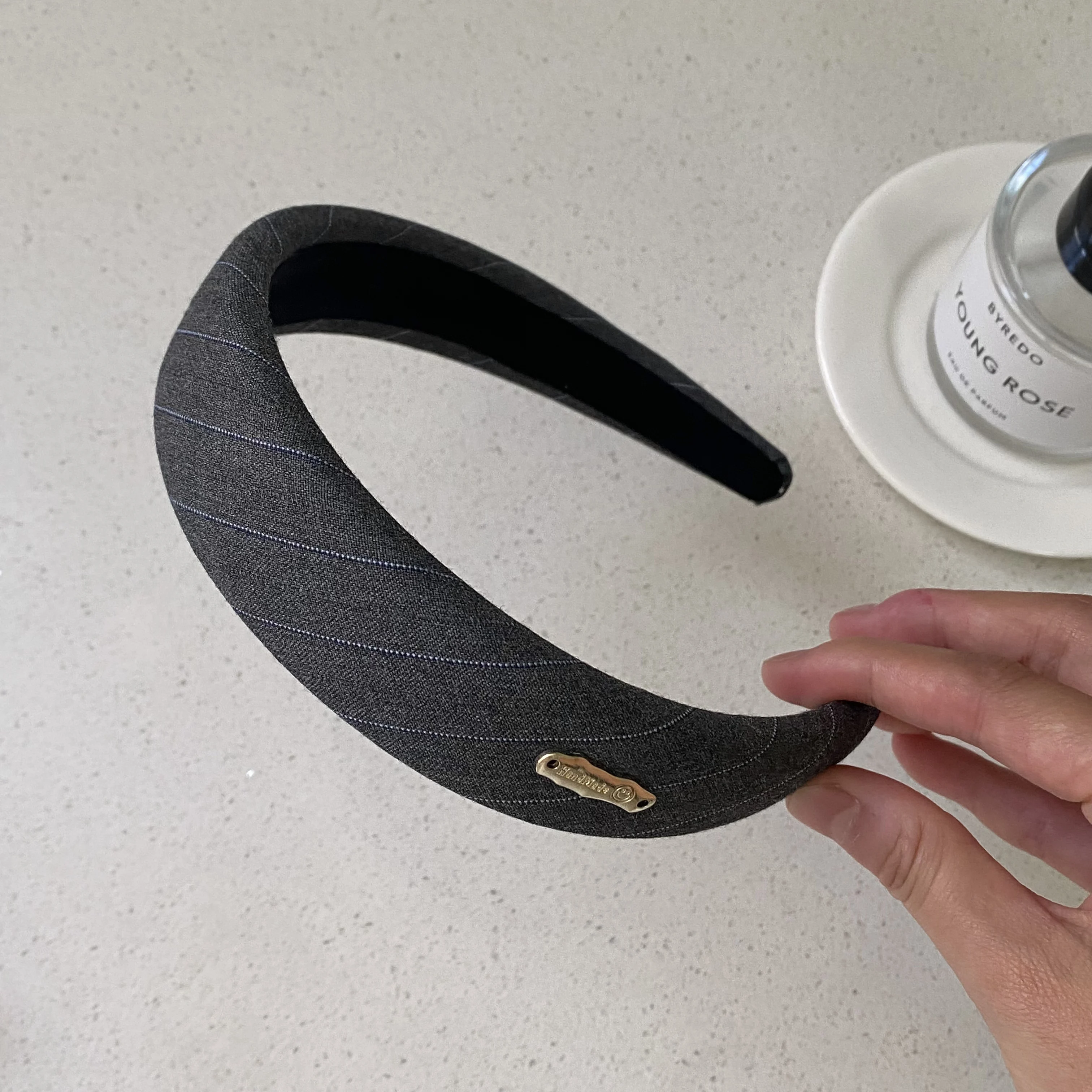 1PC Grey Striped Hair Accessories Set, Elegant Headband and Scrunchies, Stylish Hair Decor for Women