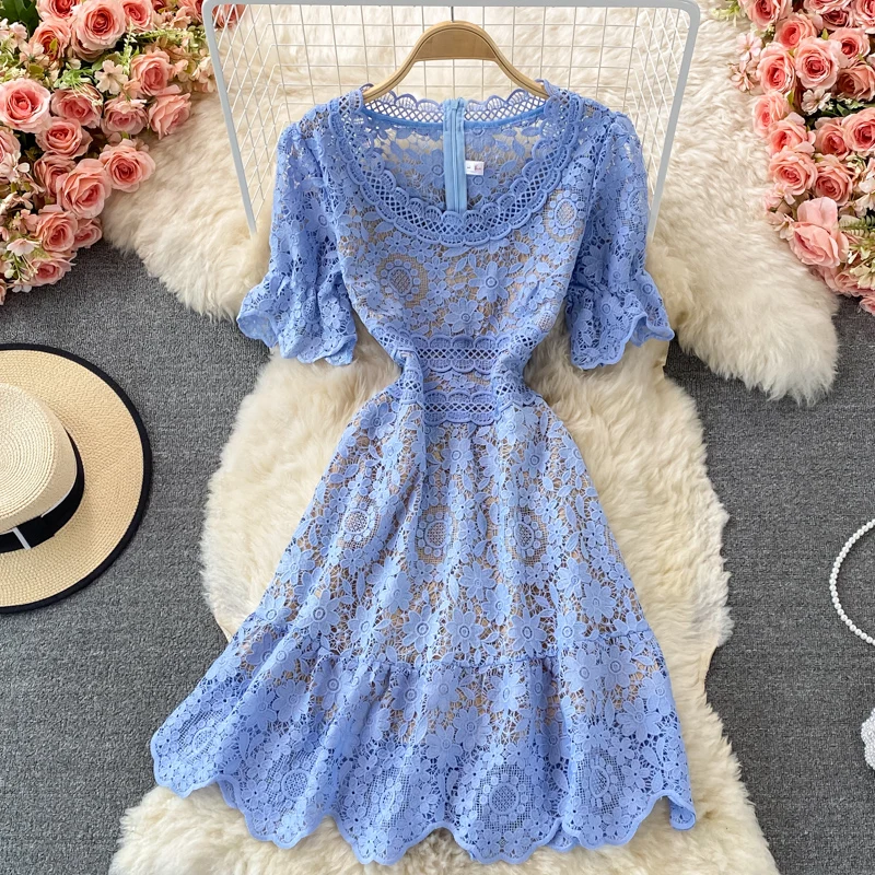 

2022 Summer New French Retro Palace Style High Waist and Thin Water-soluble Hollow Lace Fishtail Dress Short Sleeves