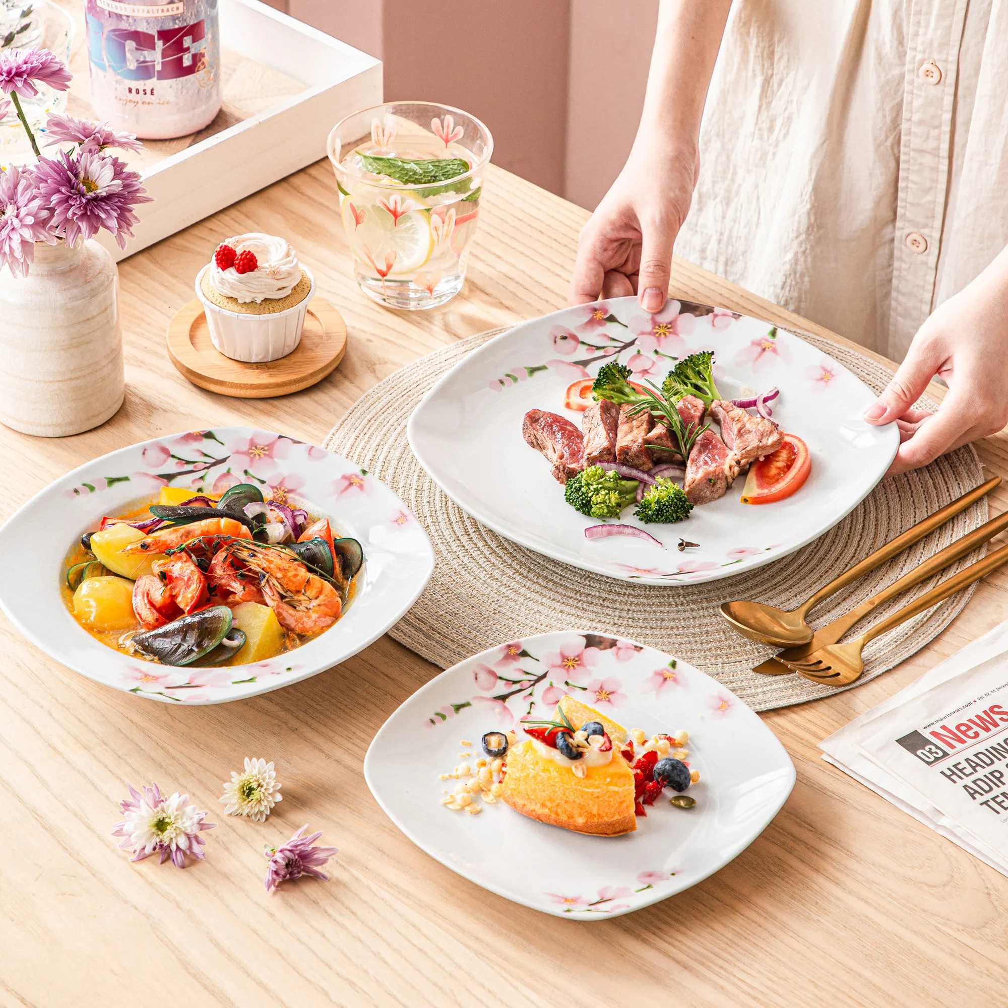 耐久性のあるディナーセット、32ピース ウエストレイク フィーストパターン 磁器食器セット セラミックプレート ボウル コンビネーシ 北欧ランチプレート ケーキ皿セラミックスディナーセット（26個）ボウル皿スプーン|プノンペン大理石 耐久性のあるディナーセット、32ピース ウエストレイク フィーストパターン 磁器食器セット セラミックプレート ボウル コンビネーシ