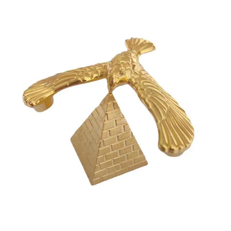 Metal Balancing Bird Science Desk Toy Gravity With Pyramid Office Fun Novelty Gifts Adults And Children Decompression fidget toys stress relief toys