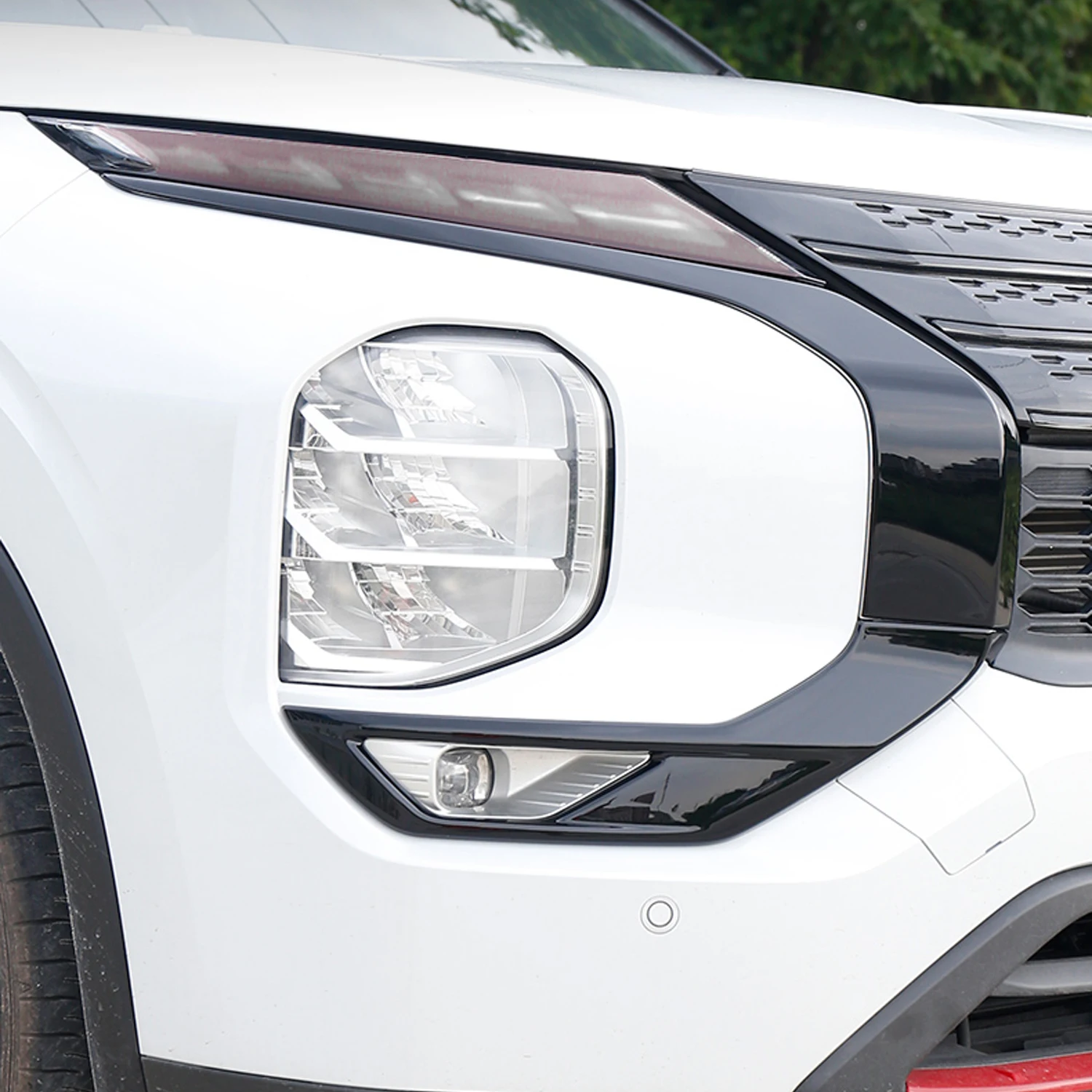 CarAccessoriesforMitsubishiOutlander20222023GlossyBlackFront