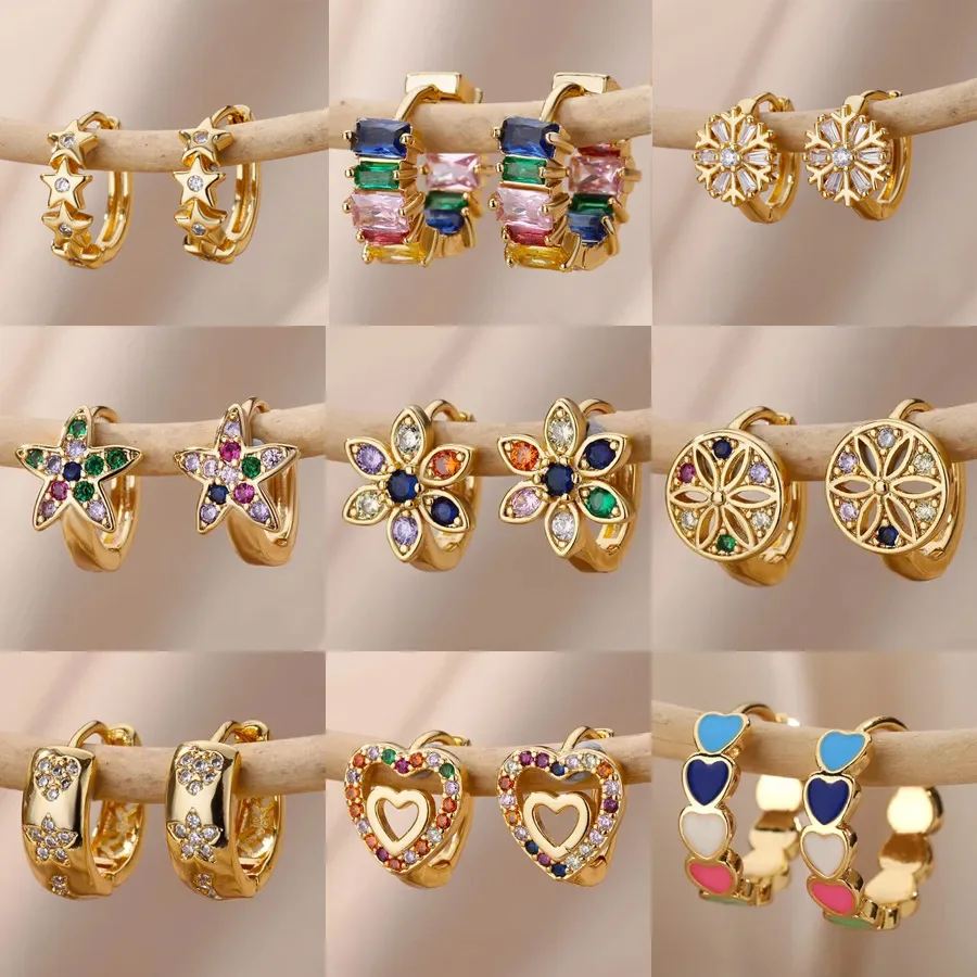 Bague en or jaune 18 carats avec rubis, saphirs et diamants Bague en or jaune 18 carats avec rubis, saphirs et diamants