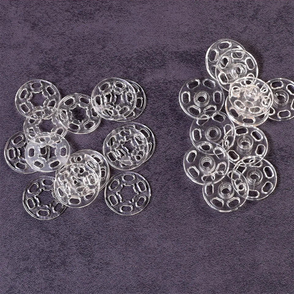 Bottoni a pressione in plastica - Cuori rossi da Dritz - Altre Selezioni - Charms, Perline
