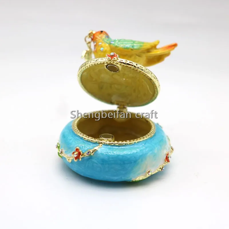 Hand Painted Enameled samll bird's round Trinket Box for women Home Decoration storeage box for jewelry birthday gift