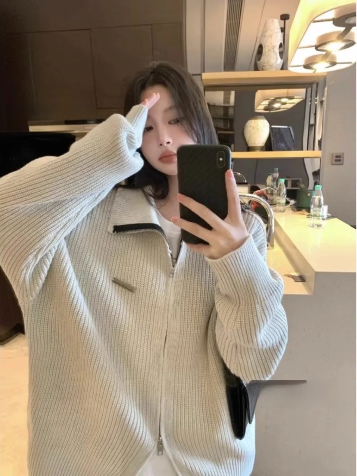 루즈핏 스웨터 가디건 루즈핏 색상 조합 칼라업 더블 지퍼 루즈핏 스웨터 가디건 니트 가디건 스웨터 가디건