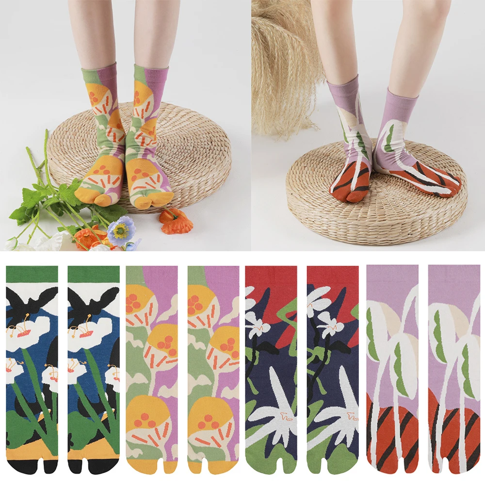2023 Socks Female Mountain Moon Kee Series Split Toe Socks Designer Jacquard Combed Cotton Socks Women\'s Tabi Socks  cute