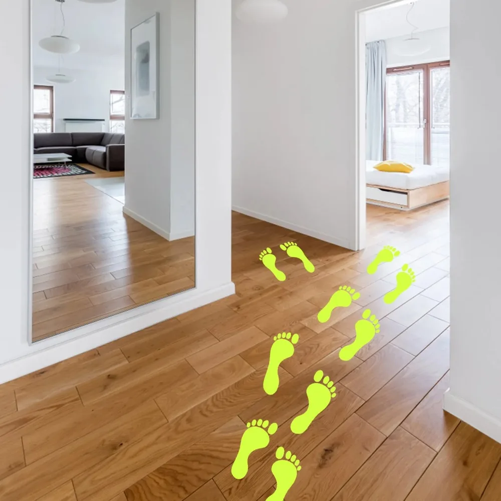 2 Pcs Green Feet Luminous Floor Stickers Elf Footprints Glow in The Dark Sticker Children's Room Dormitory Corridor Decor