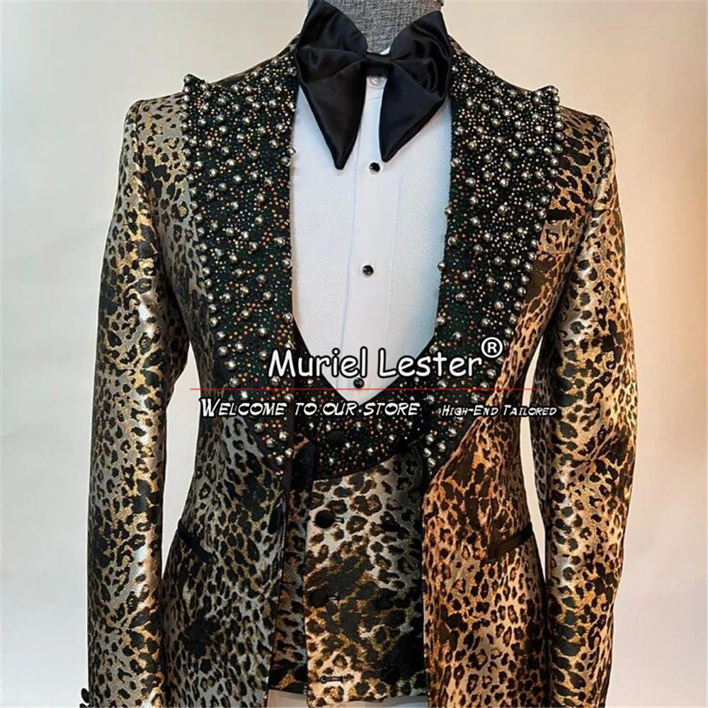 

Luxury Groom Tuxedos Tailor Made Crystals Beading Lapel Jacket Vest Pants 3 Pieces Formal Wedding Suits Fit Slim Man Clothing