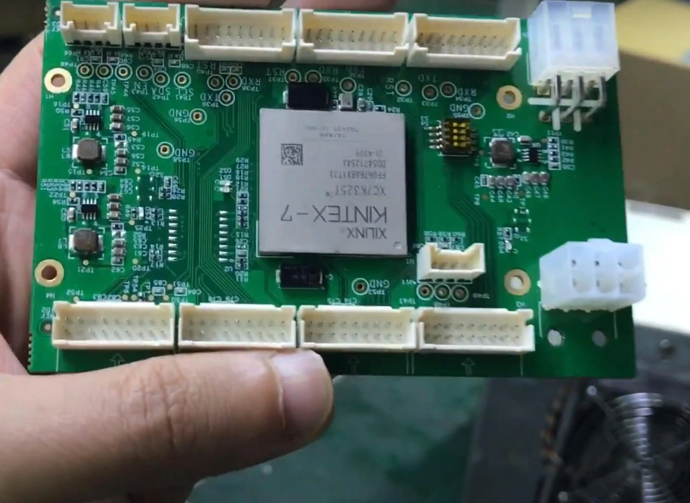 

Bitmain S19/S19pro 95T/110T плата управления часами, воздушное охлаждение OC до 115T/135T