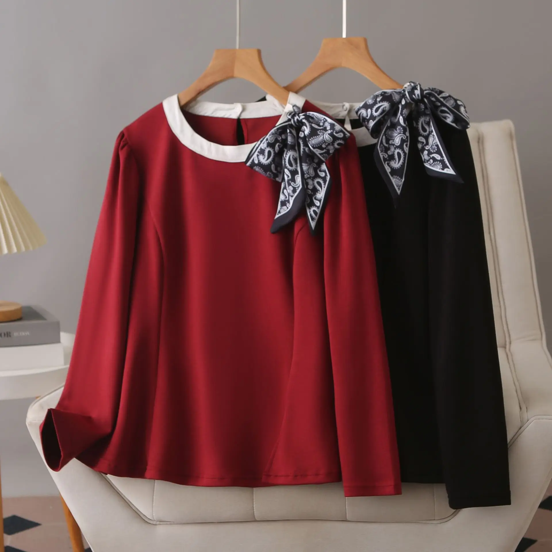 Fashion Plus Size Women's T-Shirt 2025 Autumn New Stylish And Elegant Neckline Silk Scarf Long Sleeved Tops 018