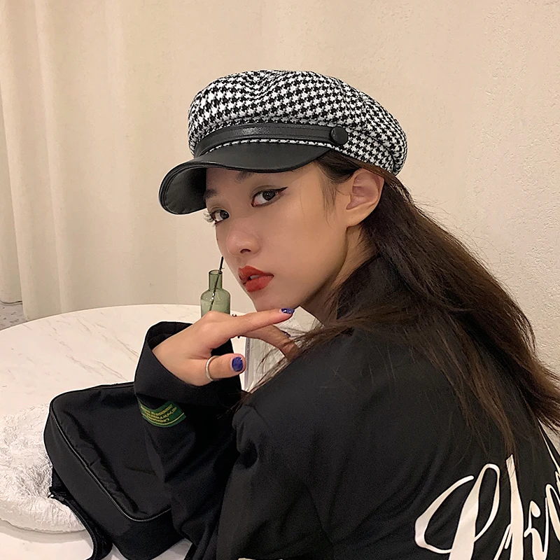 Fashion Octagonal Cap for Women Plaid leather Visors Newsboy Cap New Vintage Autumn Winter Berets Ladies Hat 3 colors