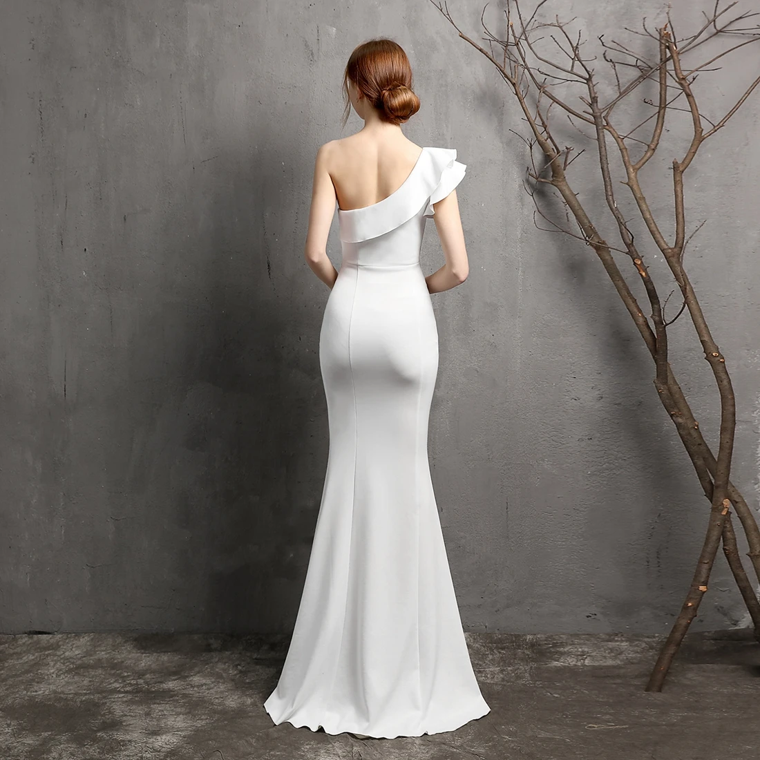 Elegant and Slimming Red Bridesmaid Dress with Floor-Length and Satin Material