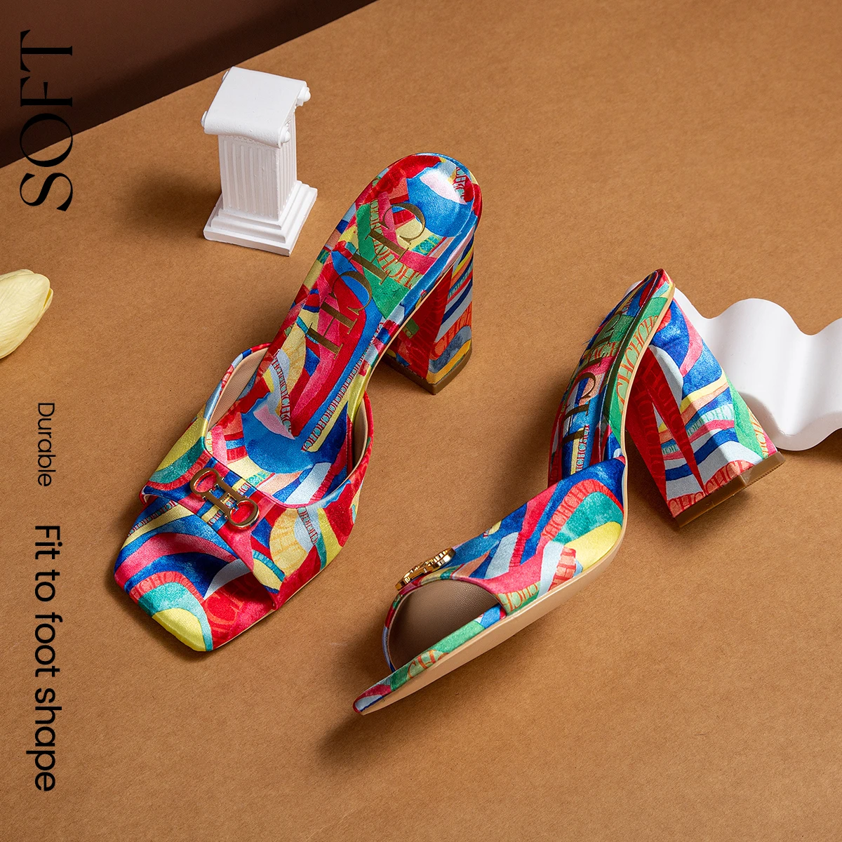 نعال نسائية ملونة بكعب عالٍ ، مطابقة ألوان لافتة ل...
