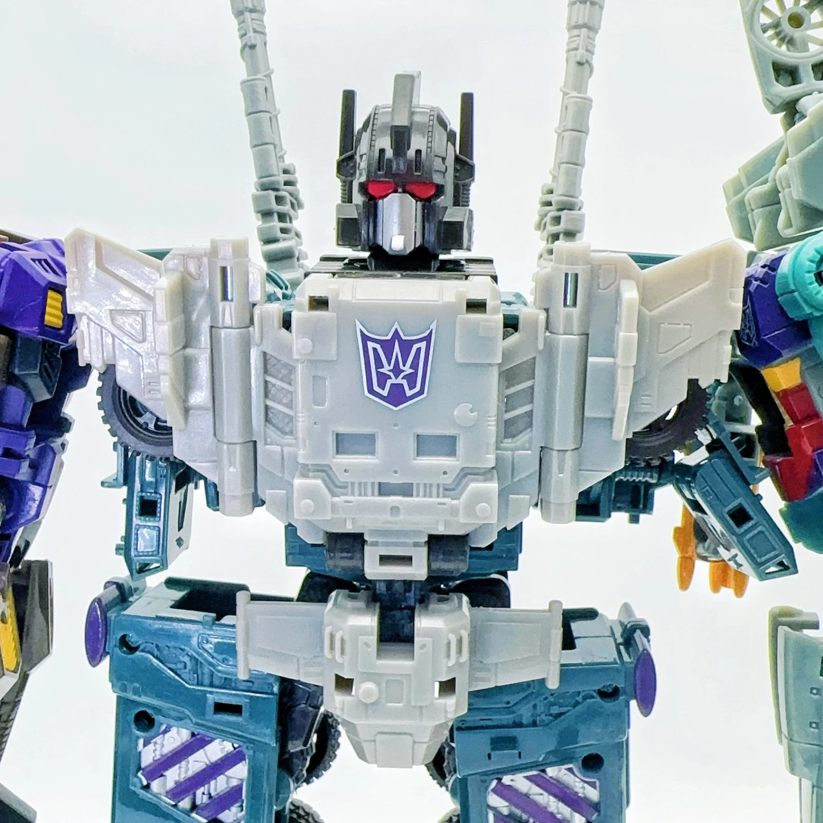 Transformation Robot Toys HZX Bruticus IDW 6 IN 1 haizhixing
