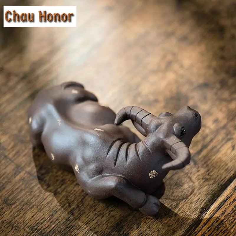 Yixing Purple Clay Tea pet Lucky Buffalo Statue Tea Figurine Ornaments Handmade Sculpture Crafts Home Tea Set Decoration Art