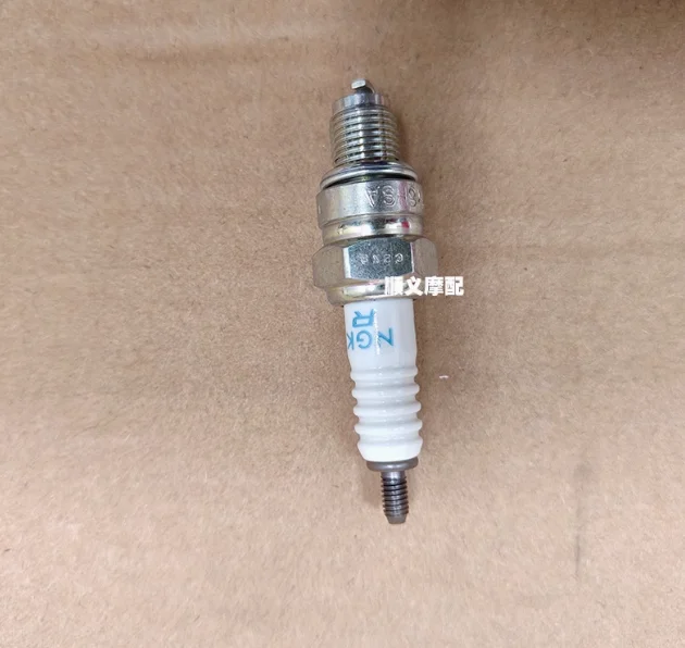 Lifan LF250-D LF250-E V16 V16s 플러스 크루저 쵸퍼 빈티지 오토바이 NKG 용 점화 플러그