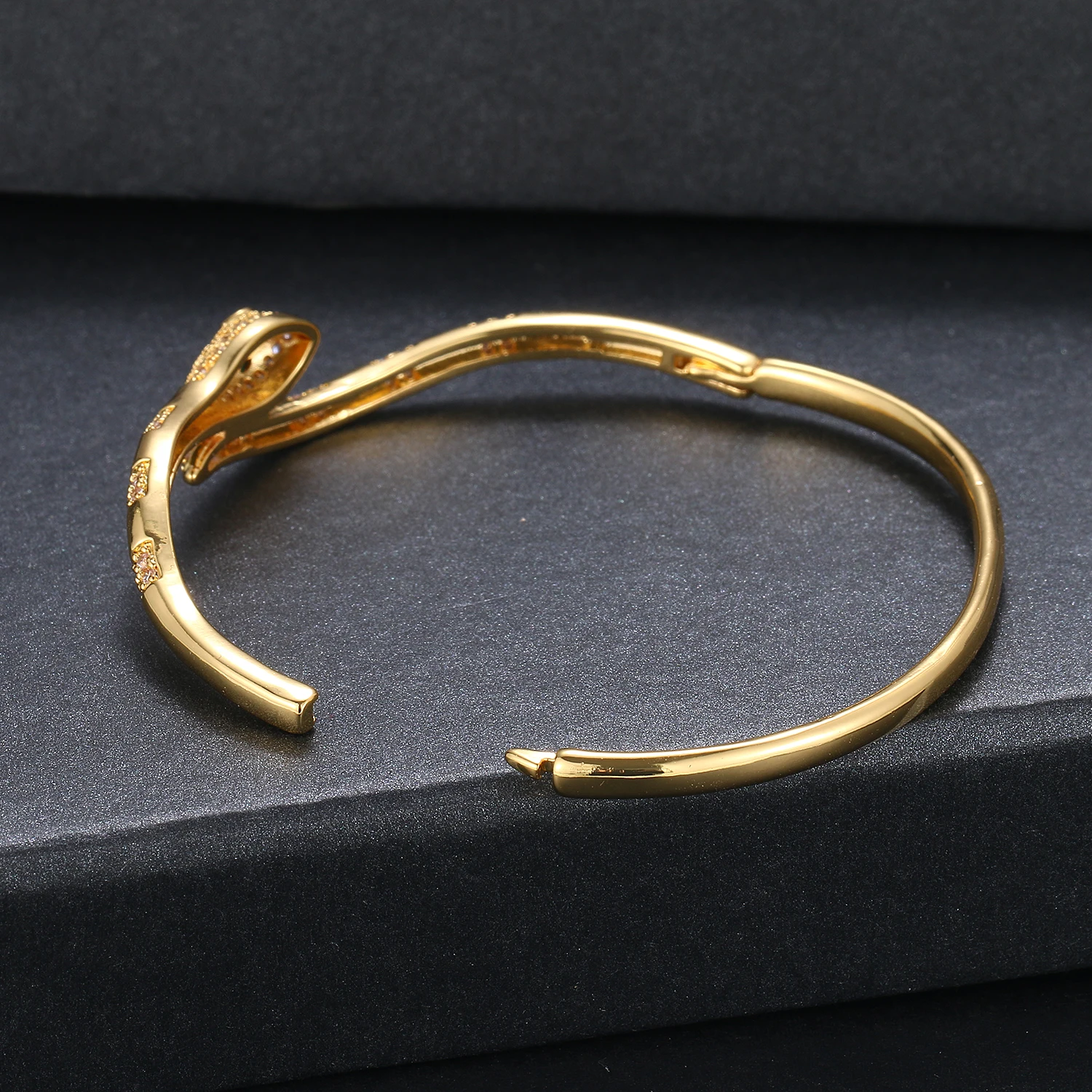 Vintage Classic Zircon Snake Bracelet for Women Daily Versatile Jewelry Accessories 2