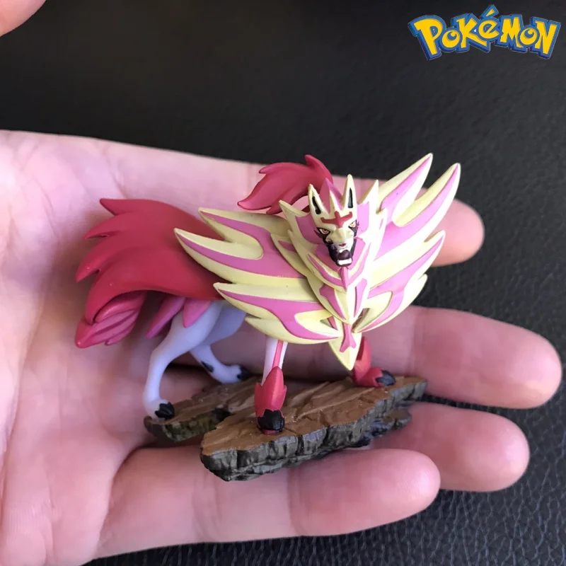 2023 New Pokemon Premium Figure Collection Beautiful Shiny Zamazenta Zacian Toys Figure 6Cm Pvc Anime Gifts Disponibile Stock Gift