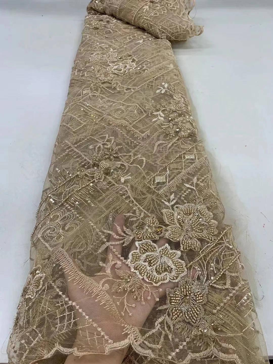 

African Lace Fabric 2023 Sequins Embroidery Nigerian Lace Bridal High Quality French Tulle Lace Fabric for Wedding 5 Yards