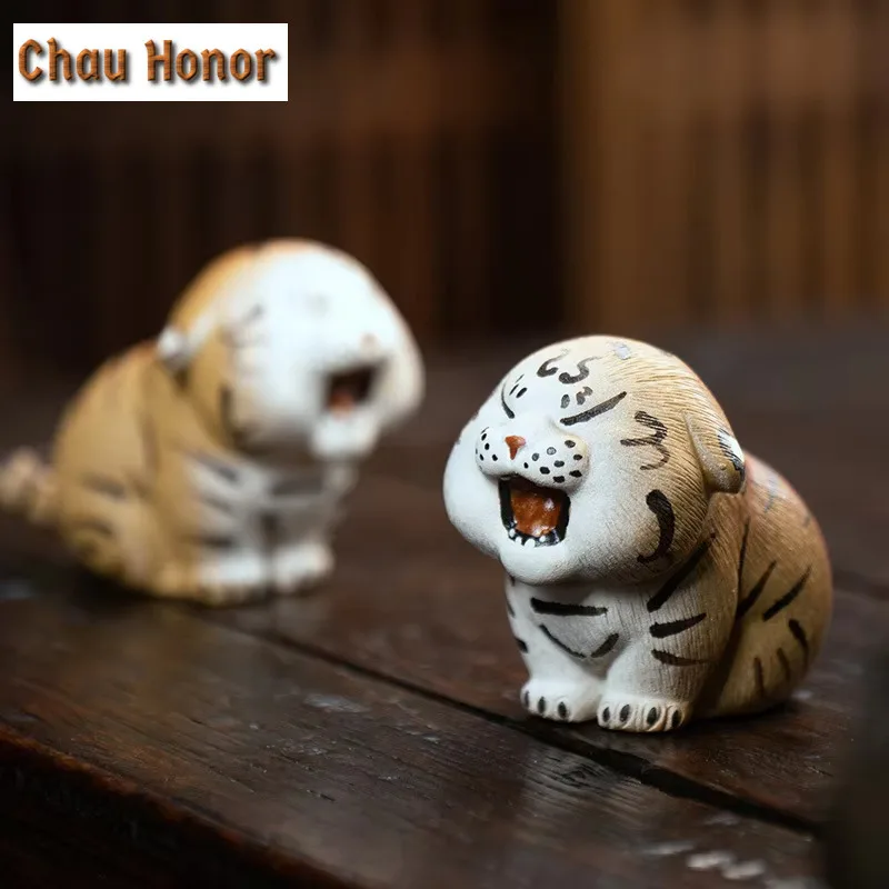 Creative Purple Clay Fingertip Tea Pets Small Lovely Tiger Statue Ornament Handmade Sculpture Crafts Home Tea Set Decoration Art
