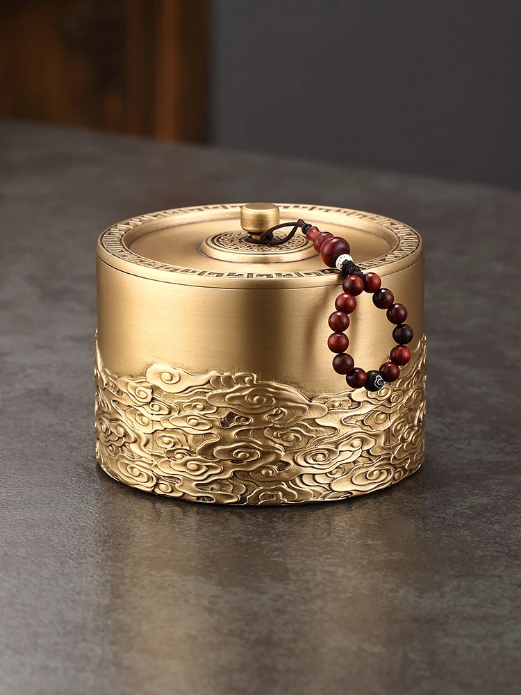 

Jingyichun brass tea jar boutique high-grade Pu 'er tea storage tank luxury high-end small tea ceremony sealed jar.