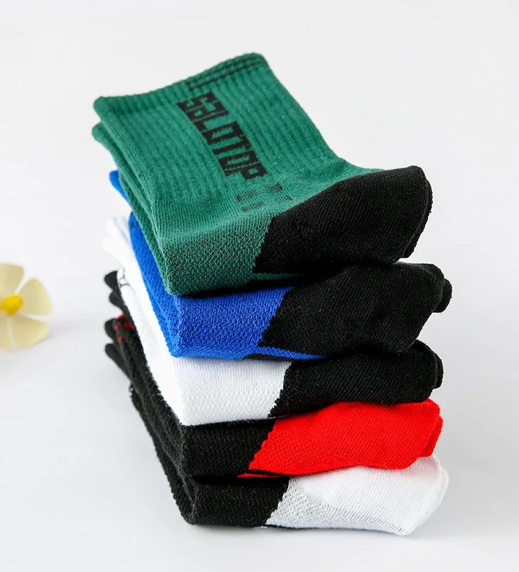 5 Paar Herren-Sportsocken aus 100 % Baumwolle, schwarz, weiß, Spleißfarbe, schweißabsorbierend, geruchshemmend, elastisch, Outdoor-Laufsportsocken – Detail 5
