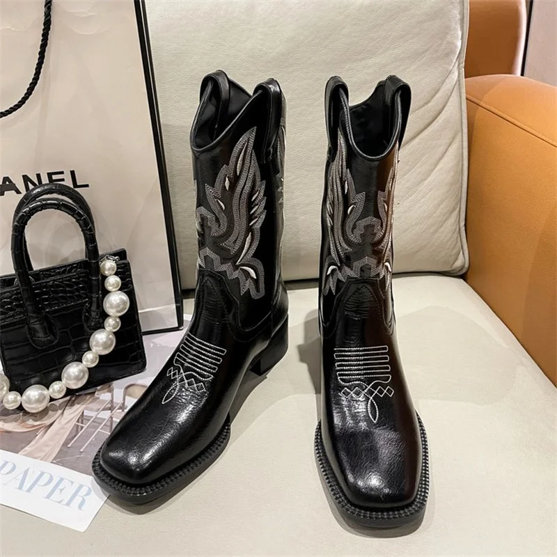 Versatile square head thick heel medium tube cavalry boots women's long tube embroidery vintage Cowboy boot