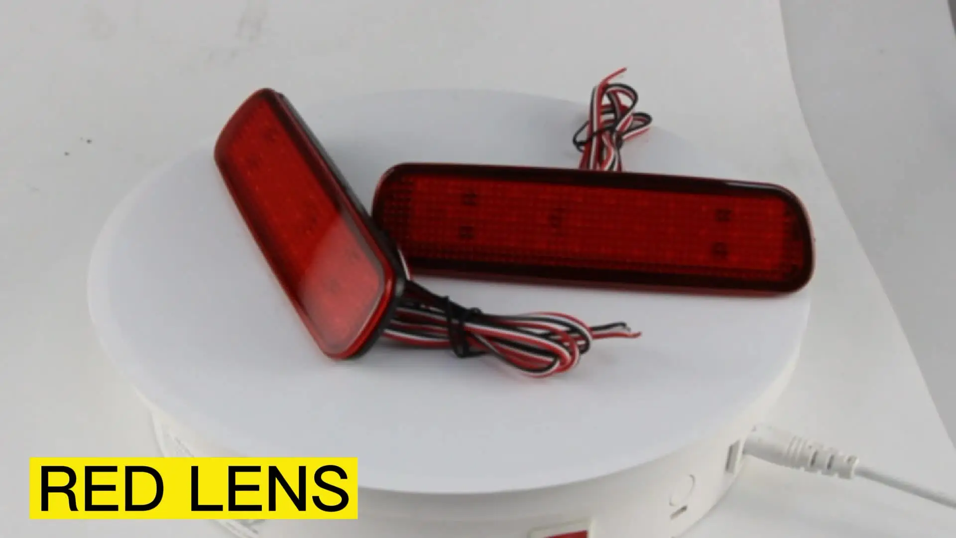 BINQIGOO LED Rear Bumper Reflector Lights For Toyota Land Cruiser LC100 & Lexus LX470 1998-2007 - Red Sequential Turn Signal, DRL & Brake Light