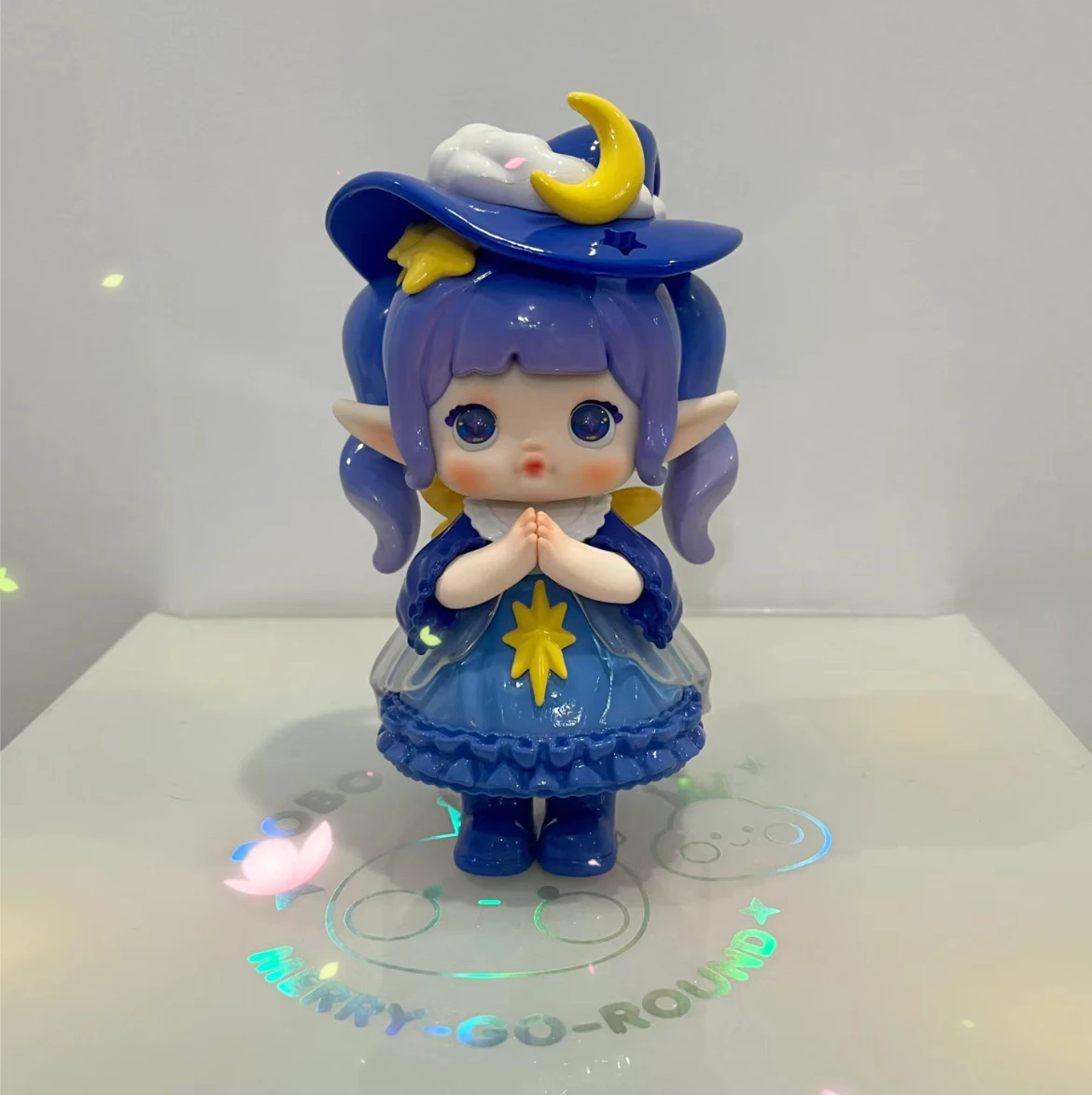 828 Nommi のリトルワールドシリーズブラインドボックスかわいい
